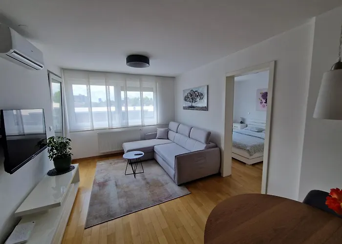 Apartman Malmar One